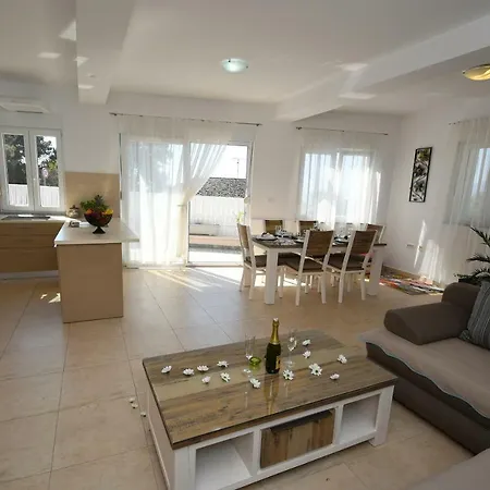 Apartman Libra With Sea View *